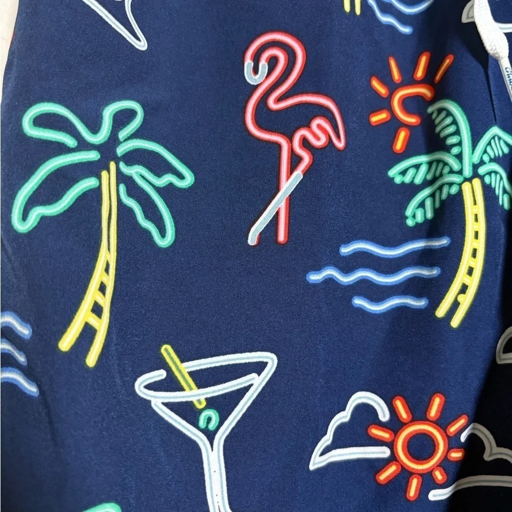 Men’s Chubbies 5.5‎ in. Swim Trunks, Neon Lights, 4-way stretch Pockets Tropical